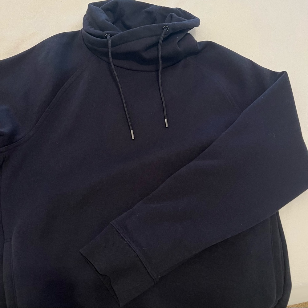 Bundle 3 for $10 or 4 for $12, Navy blue H&M sweatshirt